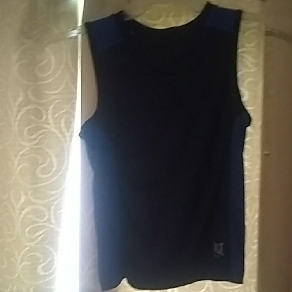 Blue and black muscle shirt /yellow and black